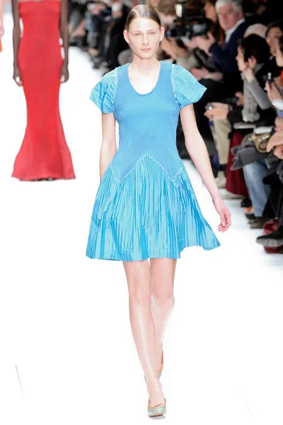 Look 2